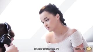 Tini bige és az idős srác