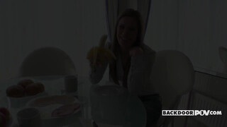 Its POV - Athina Love a magyar pornósztár kisasszony popsiba kefélve