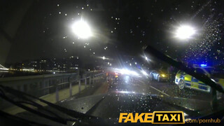 FakeTaxi - metálos spiné nem marad baszatlan