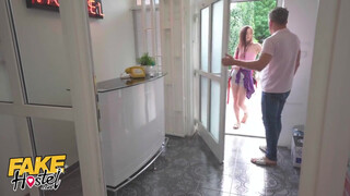 Fake Hostel - Tini csajok megkefélve rendesen