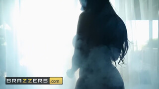 Brazzers - formás formás seggű spiné a fürdőkádban