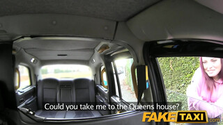FakeTaxi cuki amcsi kiscsaj engedi análba is