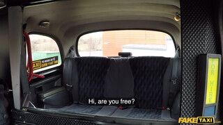 Fake Taxi - Angelina a hátsó ülésen közösül