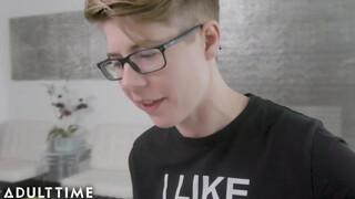 ADULT TIME - Lena Paul és Ivy Lebelle szopják egymást