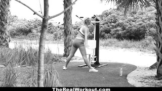 TheRealWorkout - Fitnesz vlogger és a méretes pénisz esete