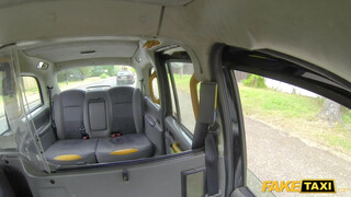 Fake Taxi - Kira Noir a fullos néger bula