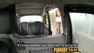 FakeTaxi - igazi aranyásó nőci