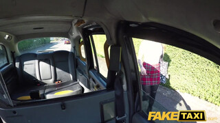 Fake Taxi - Kylie Nymphette a kurva egyetemista kisasszony