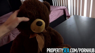 PropertySex - Morgan Lee rendesen megrakva