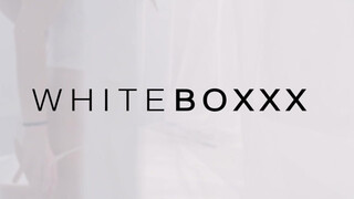 WhiteBoxxx - dupla ultra bombázó leszbikus kényezteti egymást