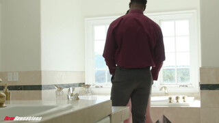 New Sensations - Alyx Star barna hapsival kúr
