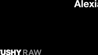 TUSHYRAW - Alexia szűk ánuszba megdöngetve
