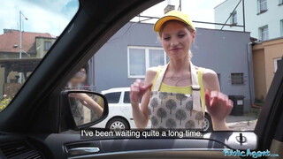Public Agent - Molly Devon a gyönyörű vékony csaj