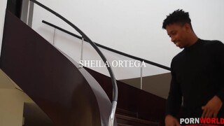 Sheila Ortega a dögös hatalmas keblű latina milf