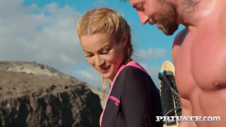 Private com - Cherry Kiss a fullos szörfös picsa