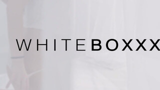 WhiteBoxxx - Nicole Pearl a felizgult orosz kiscsaj
