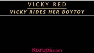 Vicky Red fiatal csávóval kúr