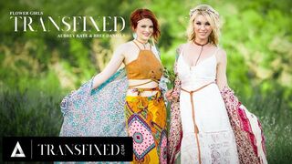 Bree Daniels és Aubrey Kate forró lágy szexelése