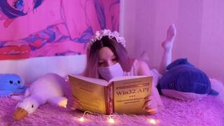 Apró tini hölgyeményt teleélvezik a tökéletes seggén