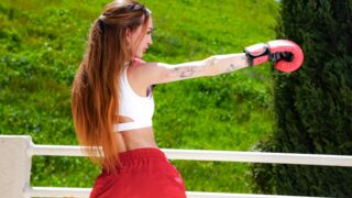 Hatalmas seggű Boxing Bajnok kap különleges jutalmat a Mylf edzőjétől