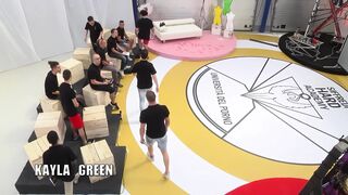 Rocco Hard Academy - Világos Szőke MILF Alaposan Megkapja a Méretes Farkat Brittany Bardottal és Angel Wickyvel
